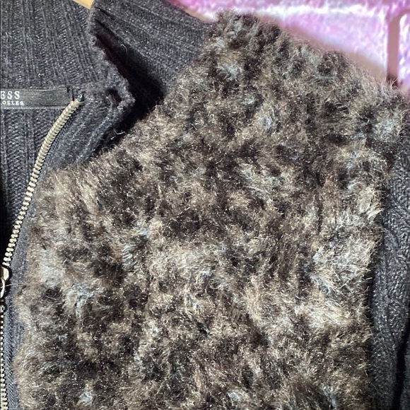 Women's Guess Faux Fur and Knit Zip-Up Sweater Large - Picture 6 of 8